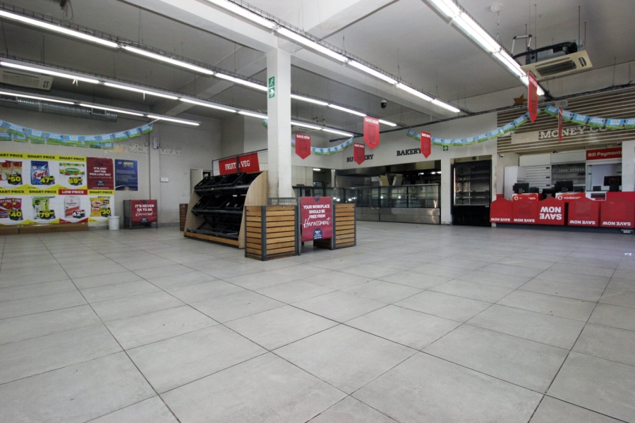 Commercial Property for Sale in Tuscany Glen Western Cape